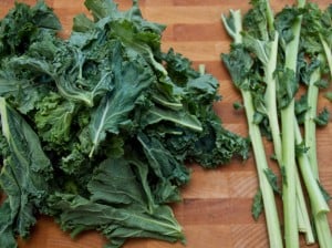 kale-apple-pancetta-salad-leaves-stems