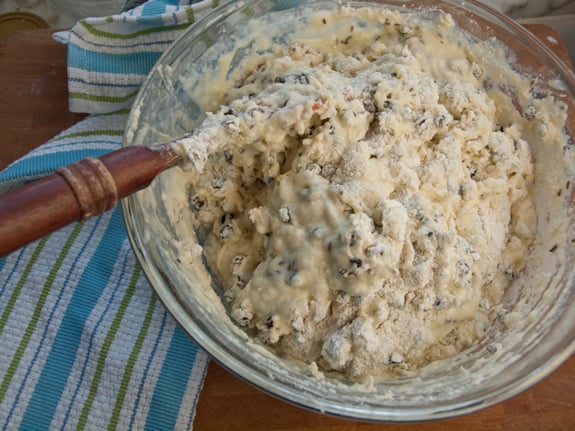 soda-bread-mixing