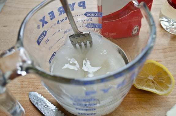 mixing-sugar-and-syrup