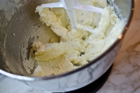 creaming-butter-and-sugar