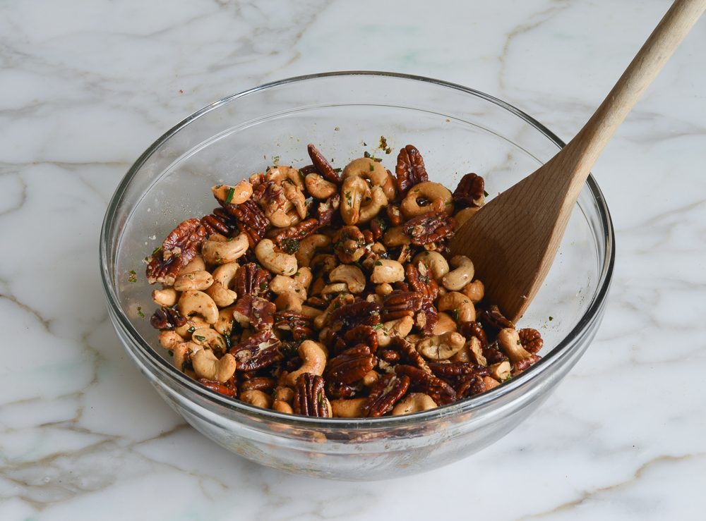 How to make rosemary nuts