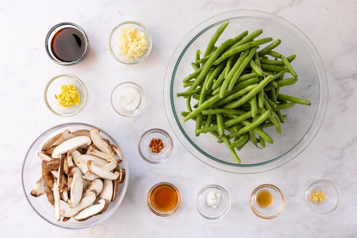 ingredients for szechuan green beans.