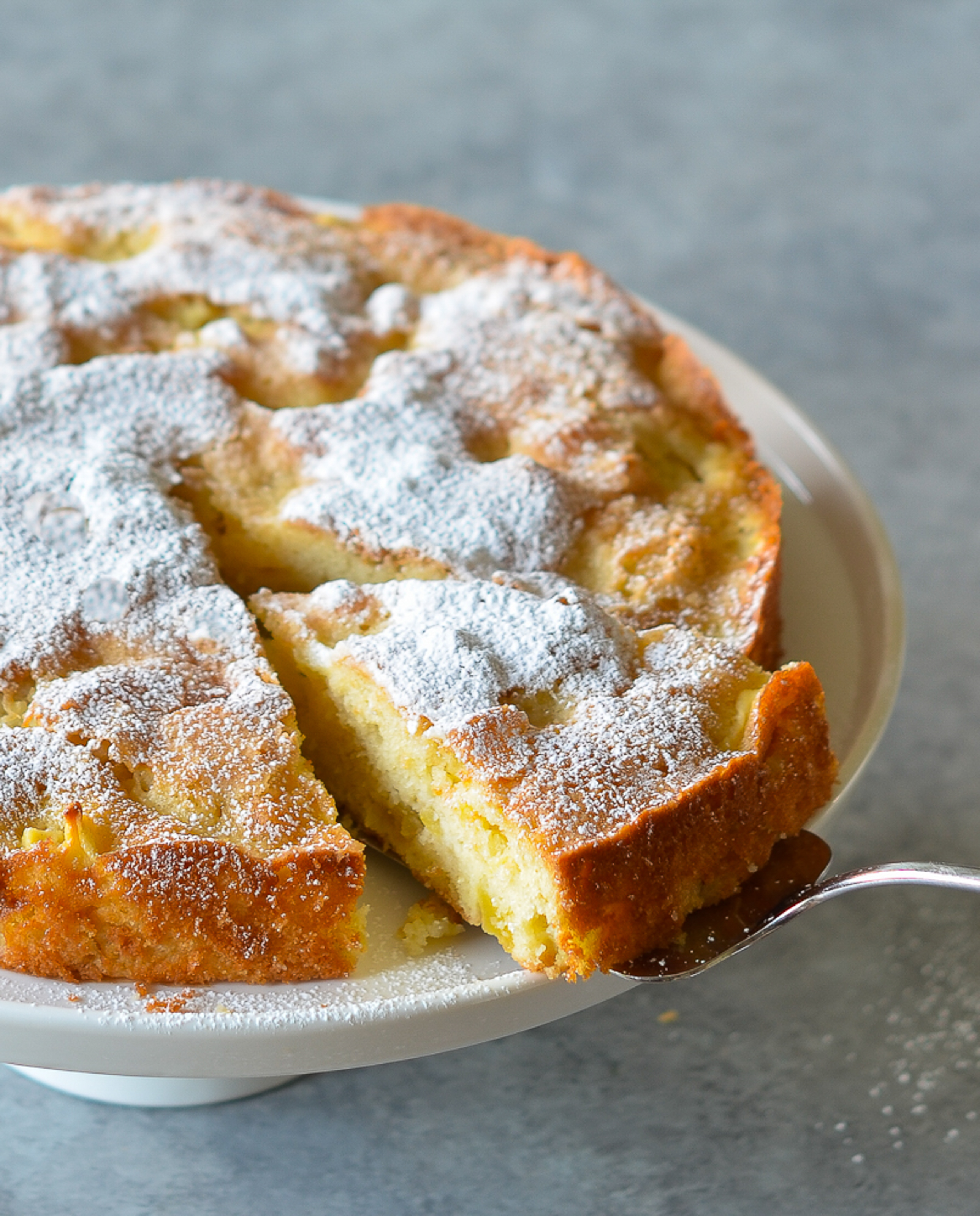 Apple cake  Italian recipes by GialloZafferano