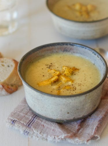 Curried Cauliflower and Apple Soup