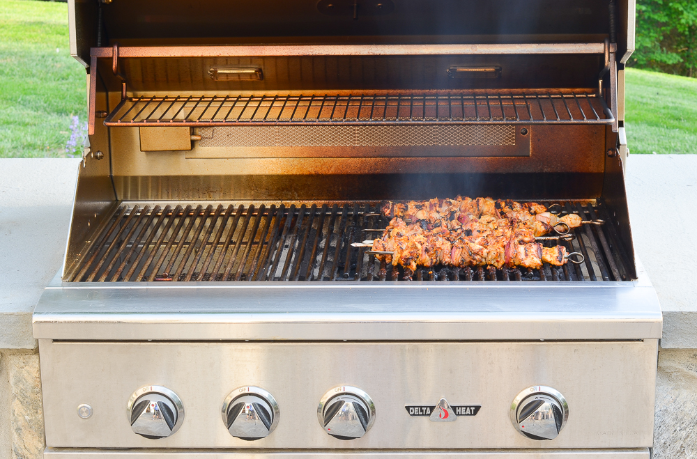 grilling chicken kabobs