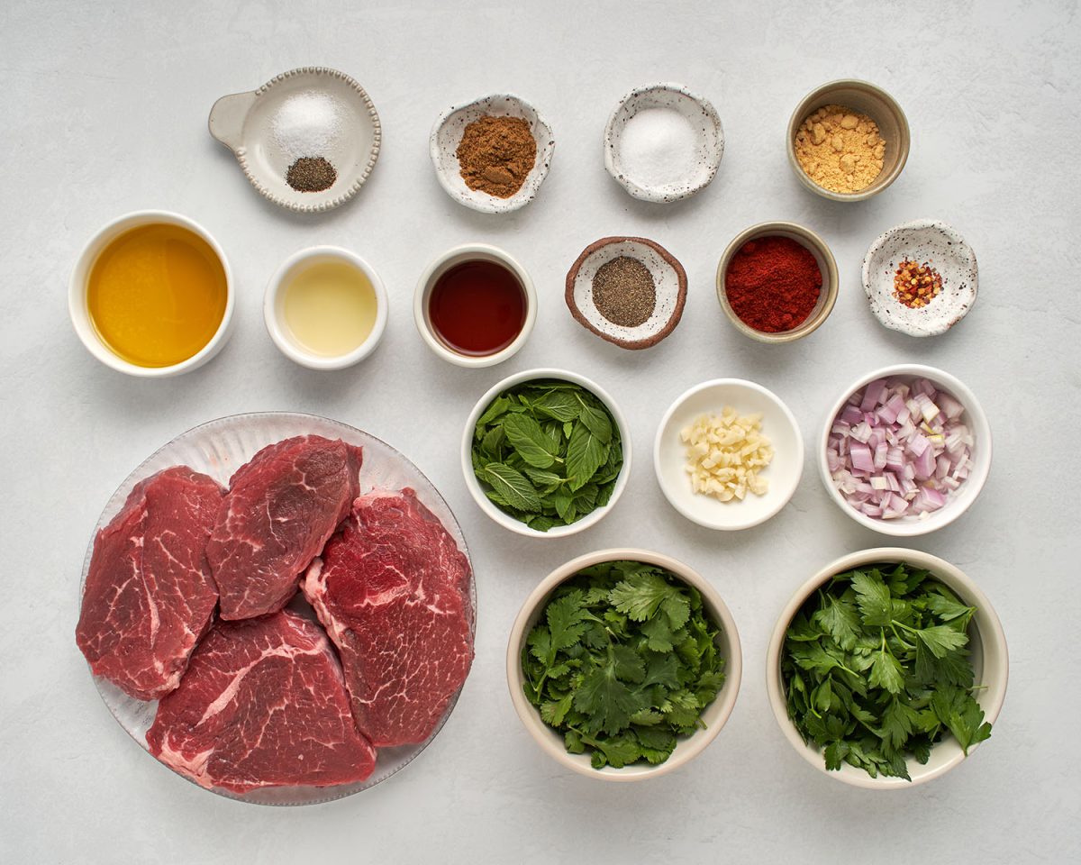 ingredients needed to make grilled beef tenderloin with chimichurri.