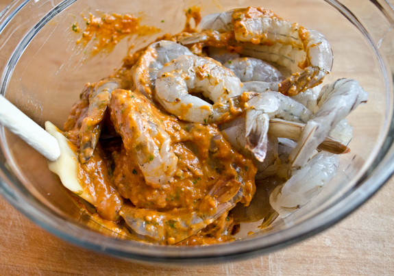 combining-shrimp-with-marinade