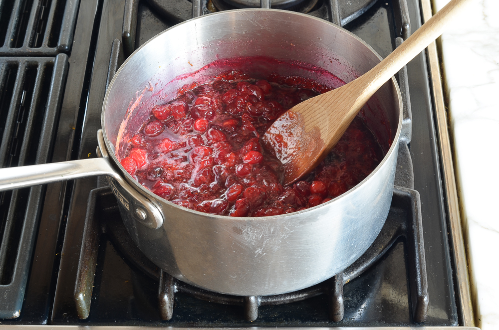 finished cranberry sauce in pot