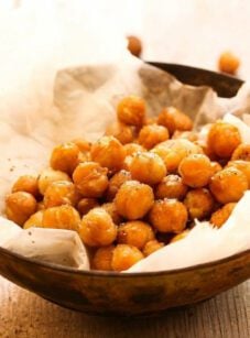 Bowl of crispy roasted chickpeas