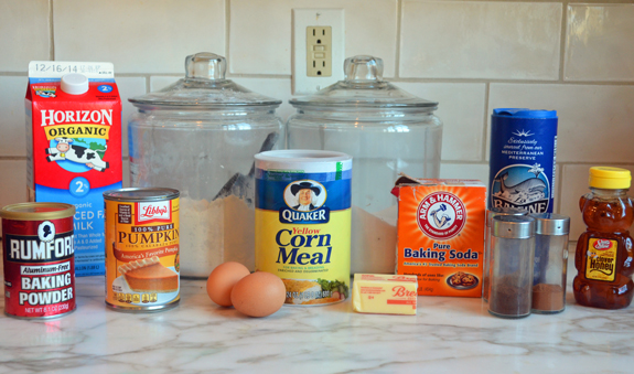 How to make pumpkin cornbread muffins
