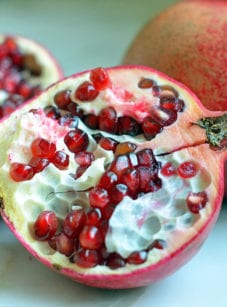 how to de-seed a pomegranate
