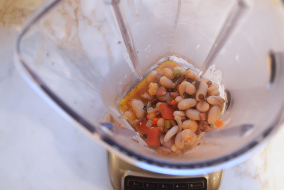 beans in blender for pasta e fagioli