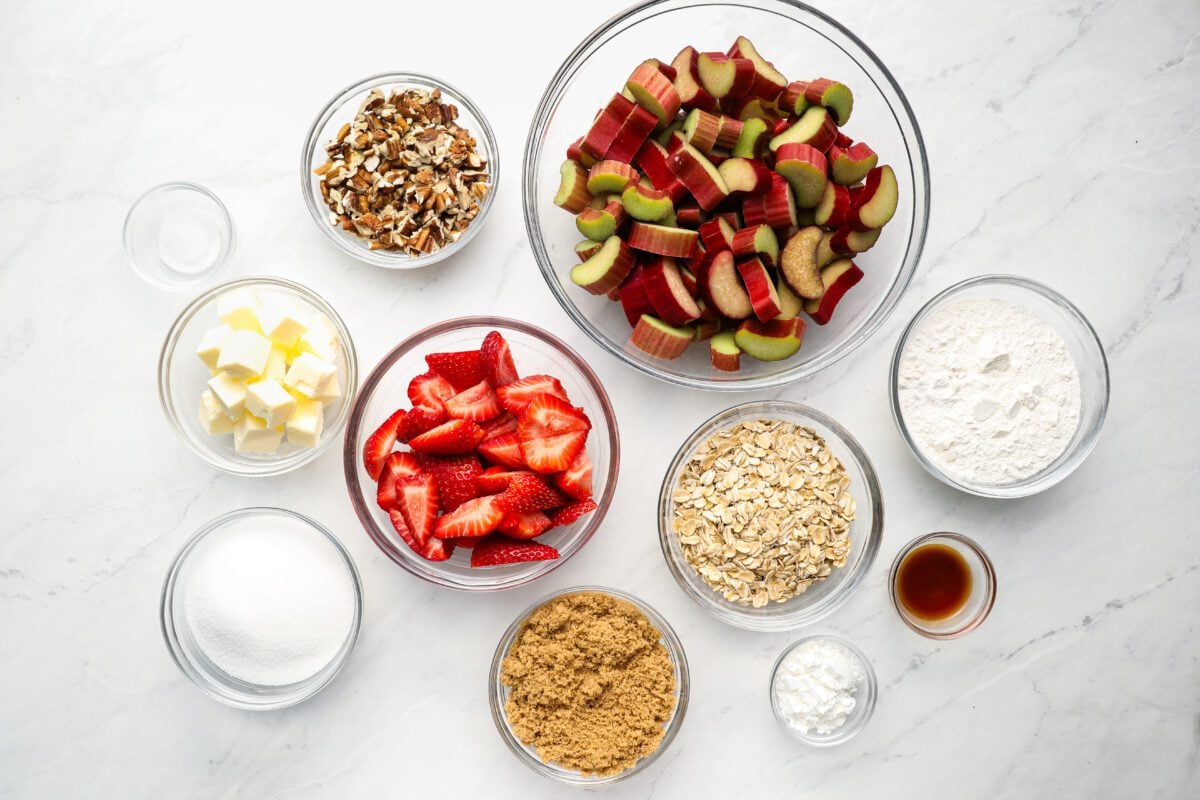 strawberry rhubarb crisp ingredients