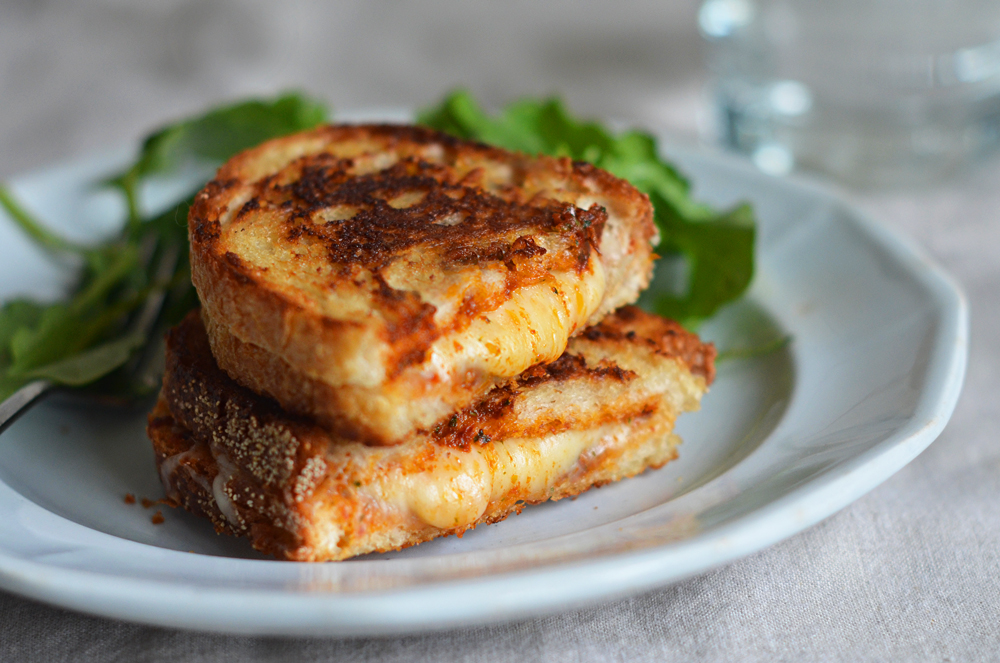 Grilled-Cheese-with-Sun-Dried-Tomato-Pesto-1