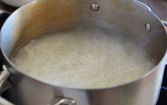 cooking rice noodles for thai chicken soup