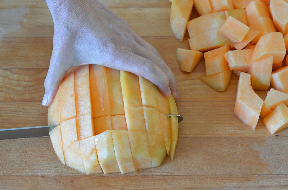dicing melon