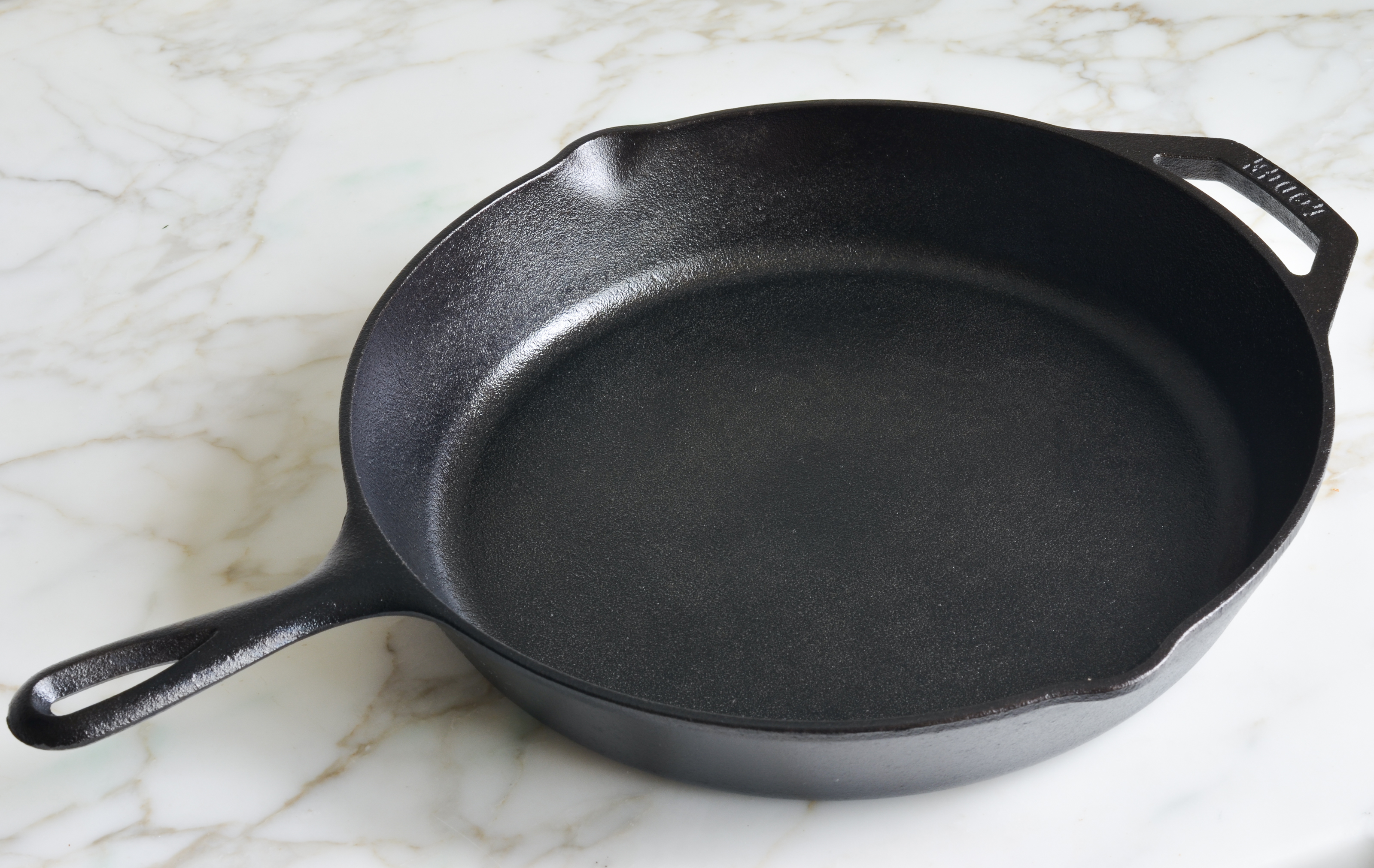 https://www.onceuponachef.com/images/2017/07/how-to-clean-a-cast-iron-pan-1.jpg