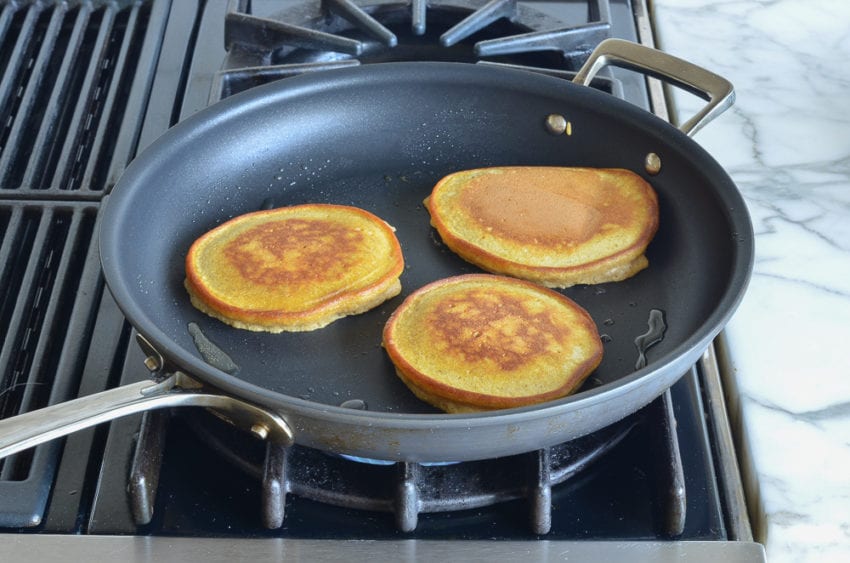 how to make pumpkin pancakes