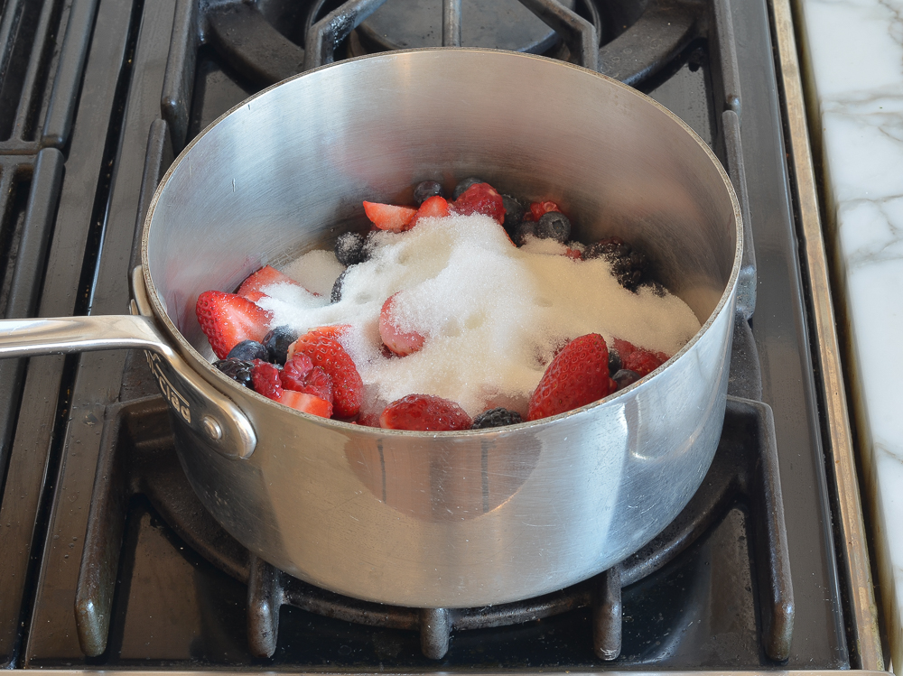 how to make berry sauce
