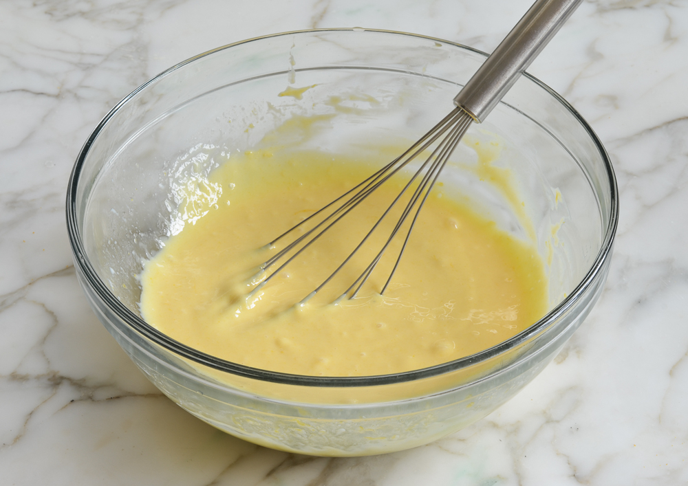Whisk in a bowl of lemon mixture.