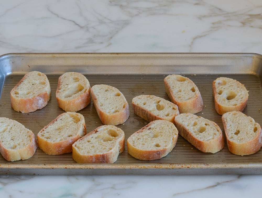 toasting bread for topping french onion soup