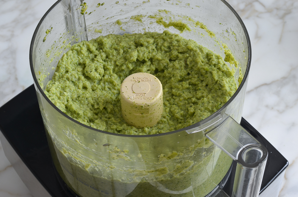 Broccoli puree in a food processor.