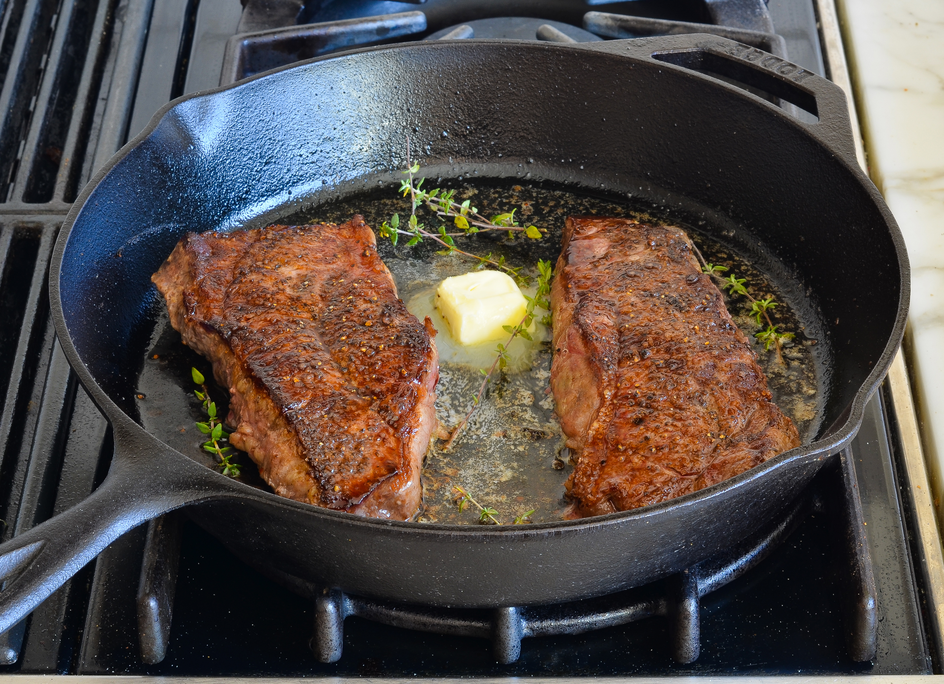 How To Cook The Perfect Steak In A Cast Iron Pan