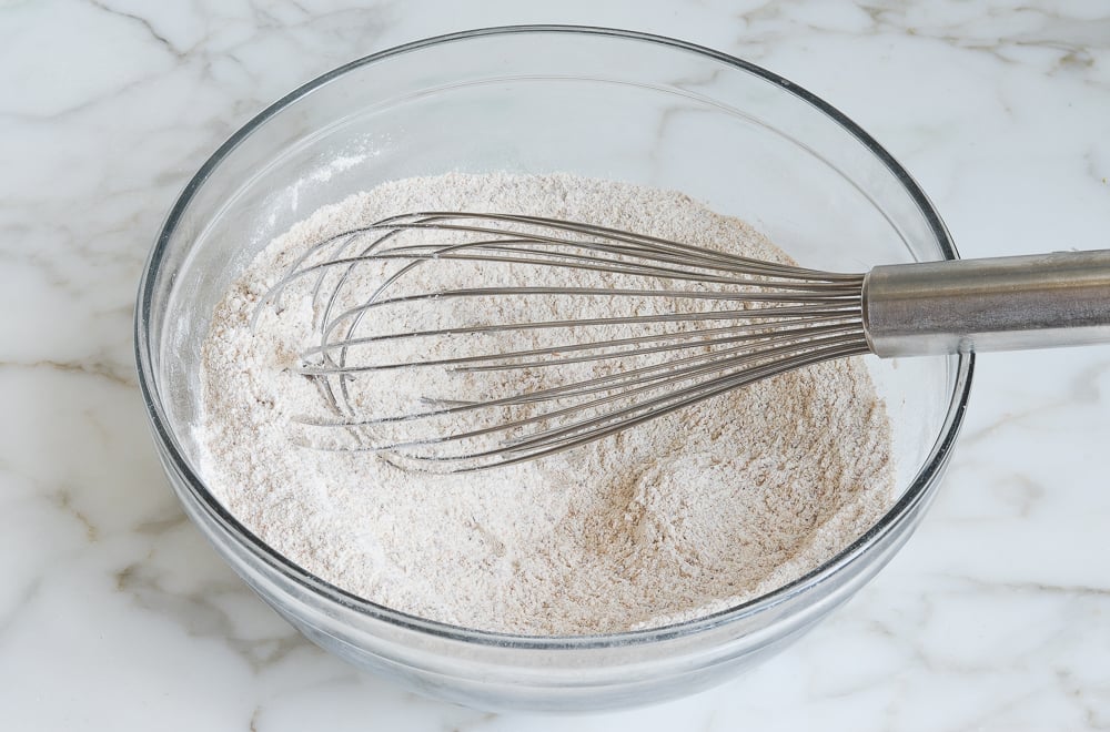 whisked dry ingredients in bowl