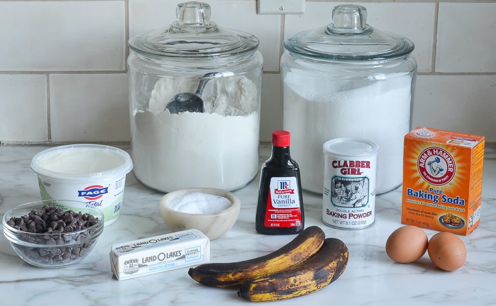 banana chocolate chip muffin ingredients