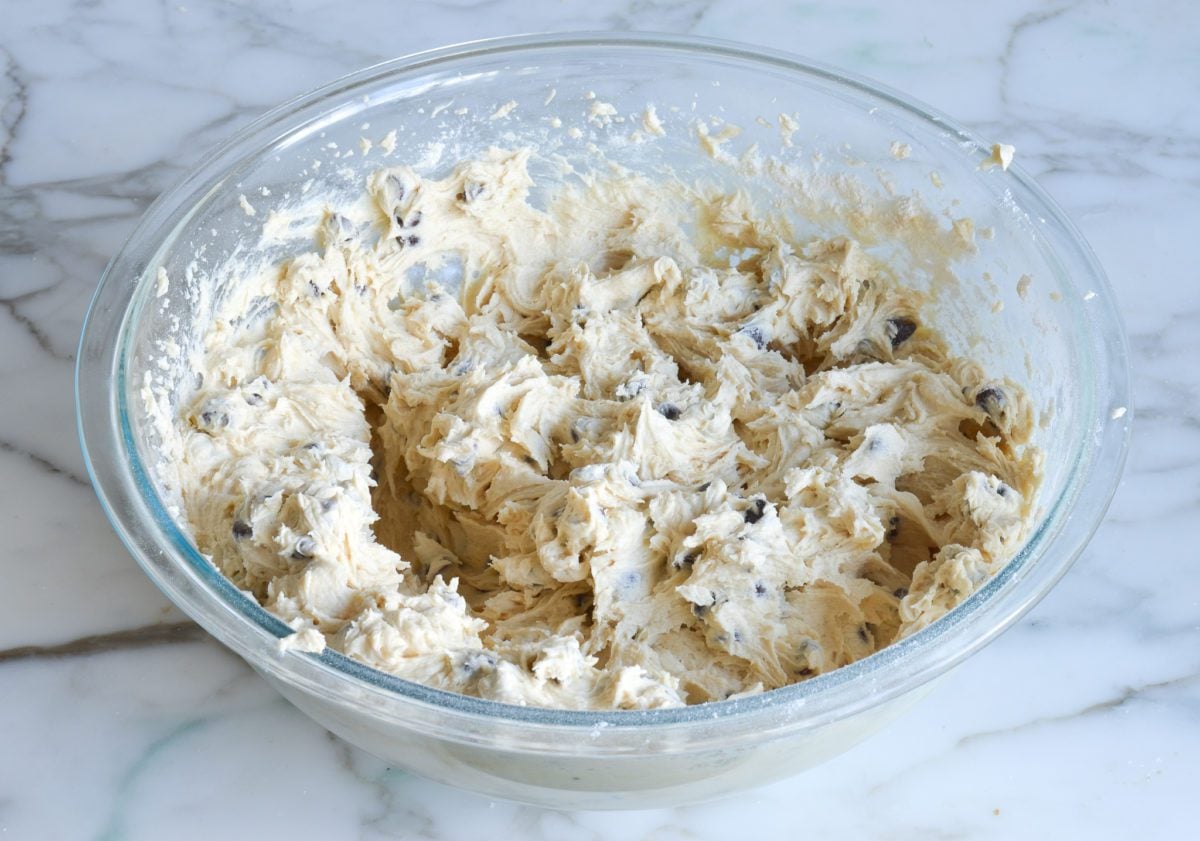 crisp chocolate chip cookie dough