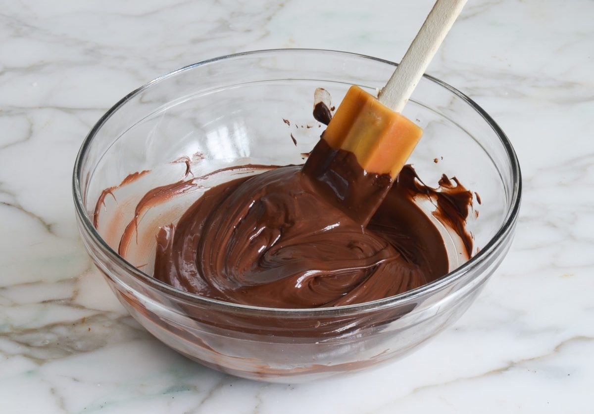 melted chocolate chips in bowl