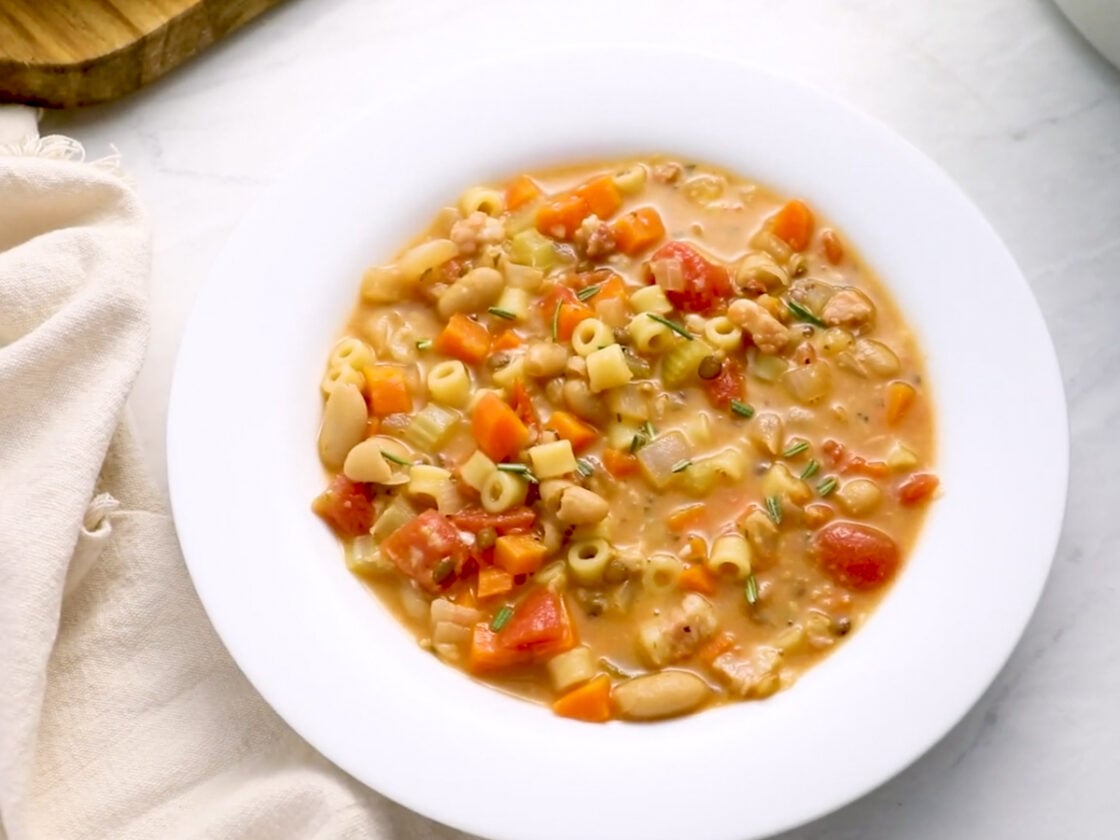 pasta fagioli in bowl