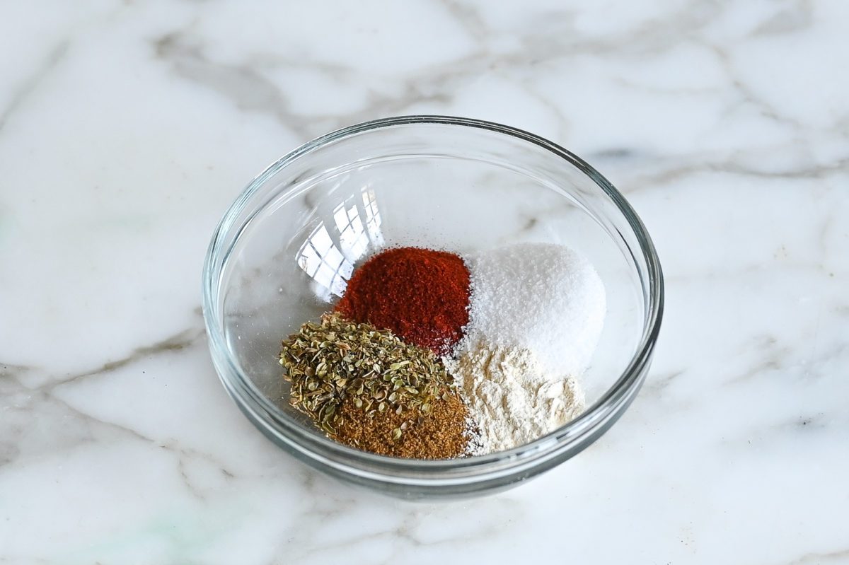 separate spices in small bowl