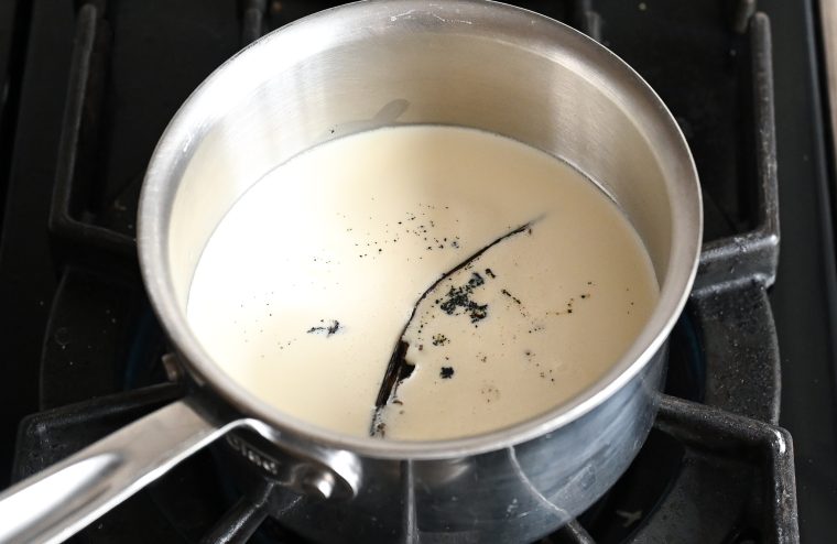 vanilla bean and cream in pot