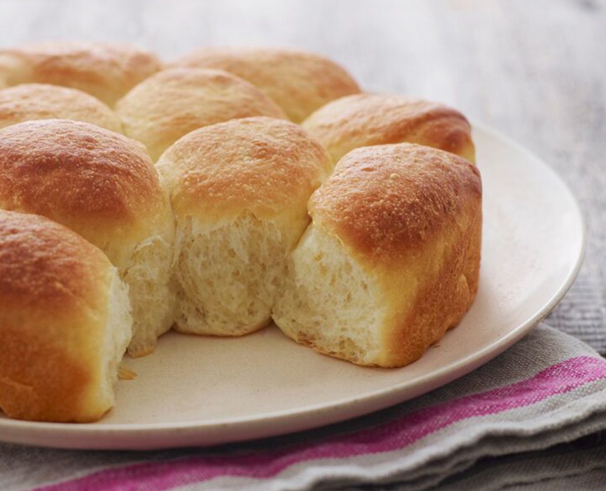 Plate of dinner rolls.
