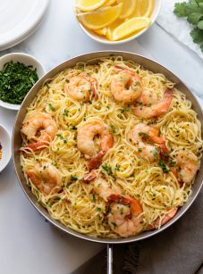 finished shrimp scampi with pasta dish
