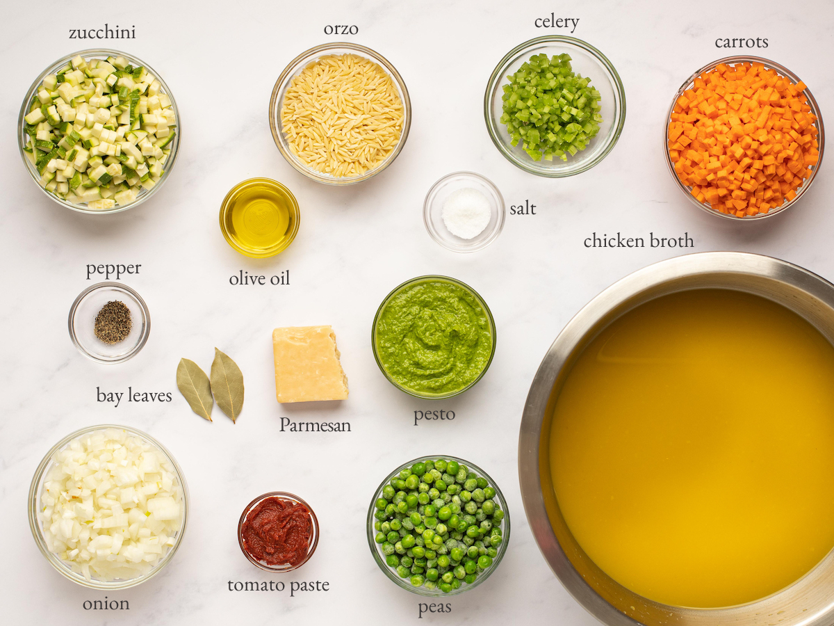 ingredients to make vegetable soup with pesto