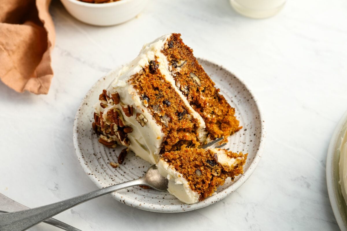 Best Carrot Cake Recipe – Moist, Flavorful & Easy to Make