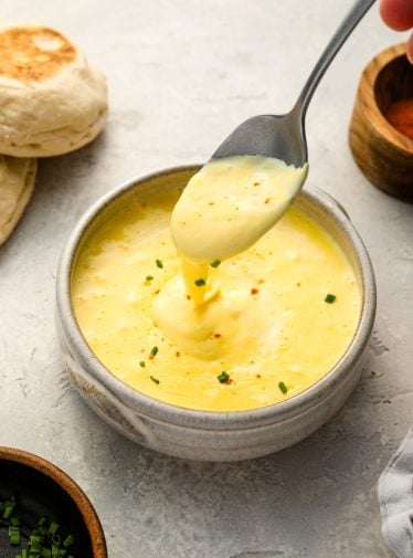 hollandaise sauce in bowl