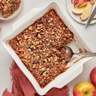 baked oatmeal with apples