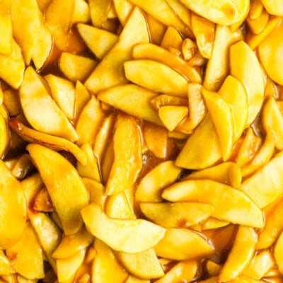 apple pie filling close up