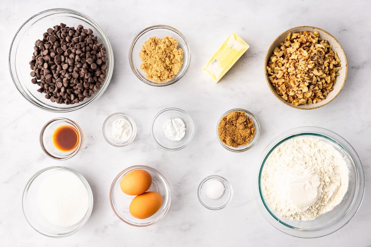 Levain chocolate chip cookie ingredients