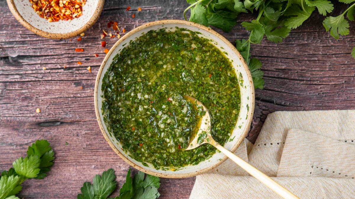 Best Chimichurri Sauce Recipe (Bright & Herby)
