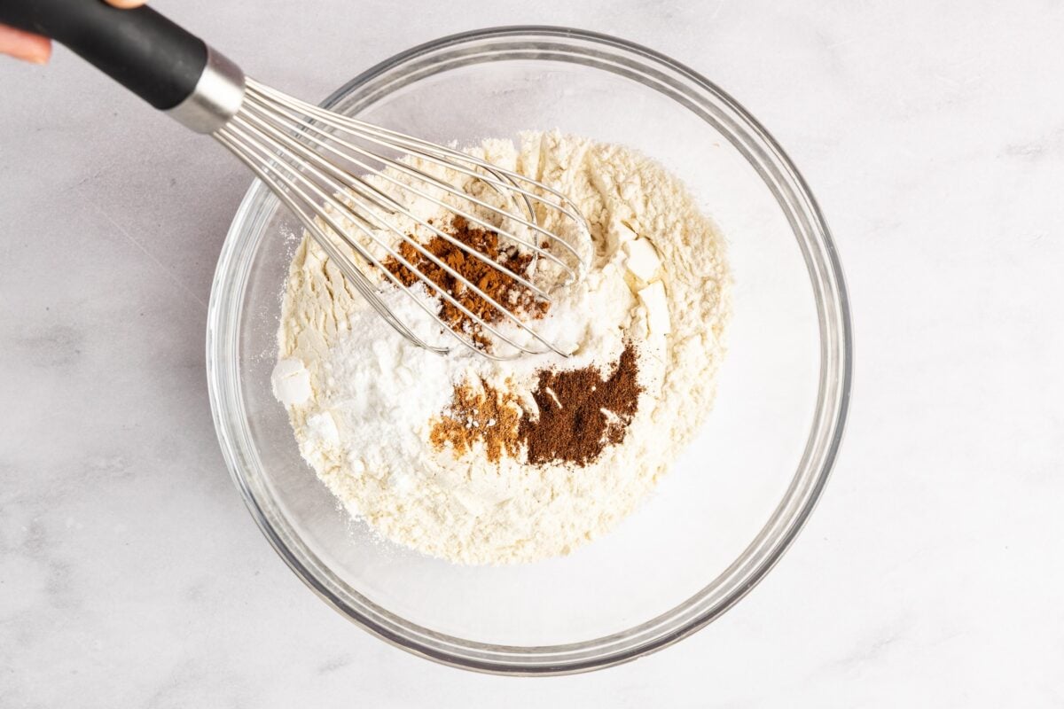 whisking dry ingredients for sticky toffee pudding
