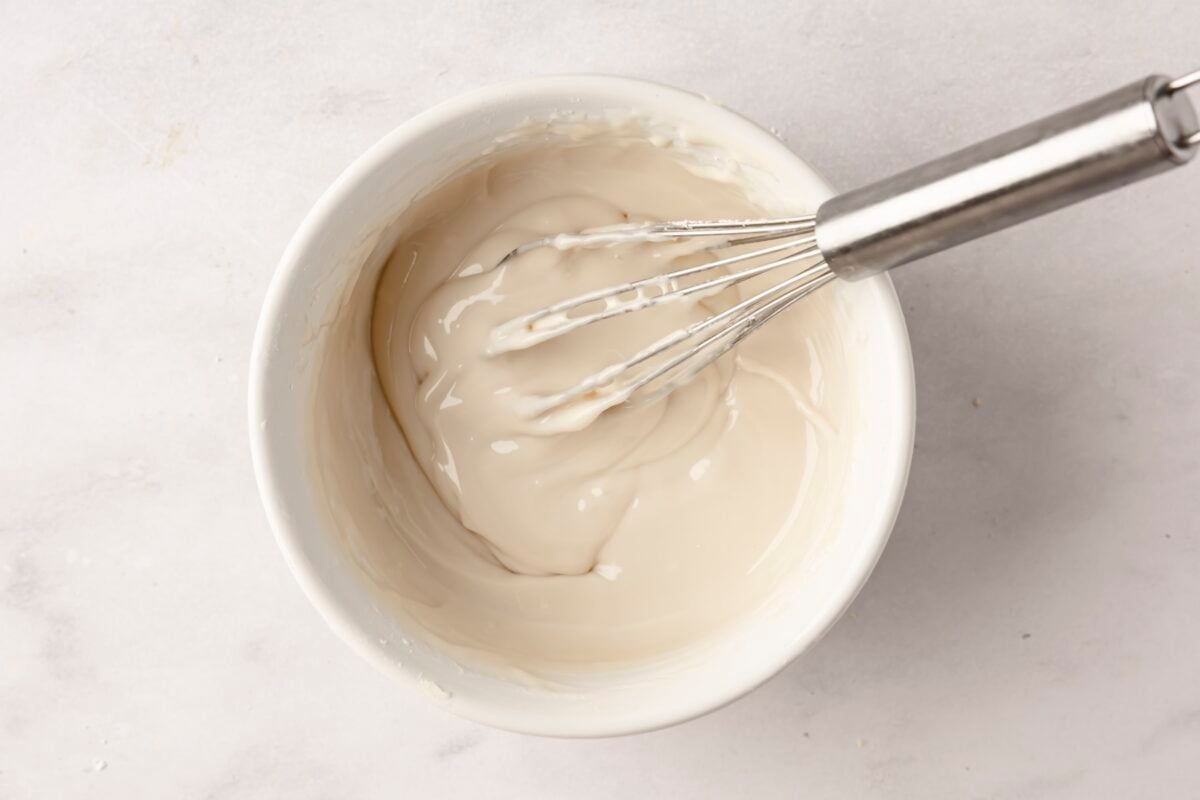 whisked icing for hot cross buns