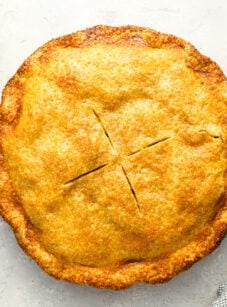 Fresh baked homemade apple pie.